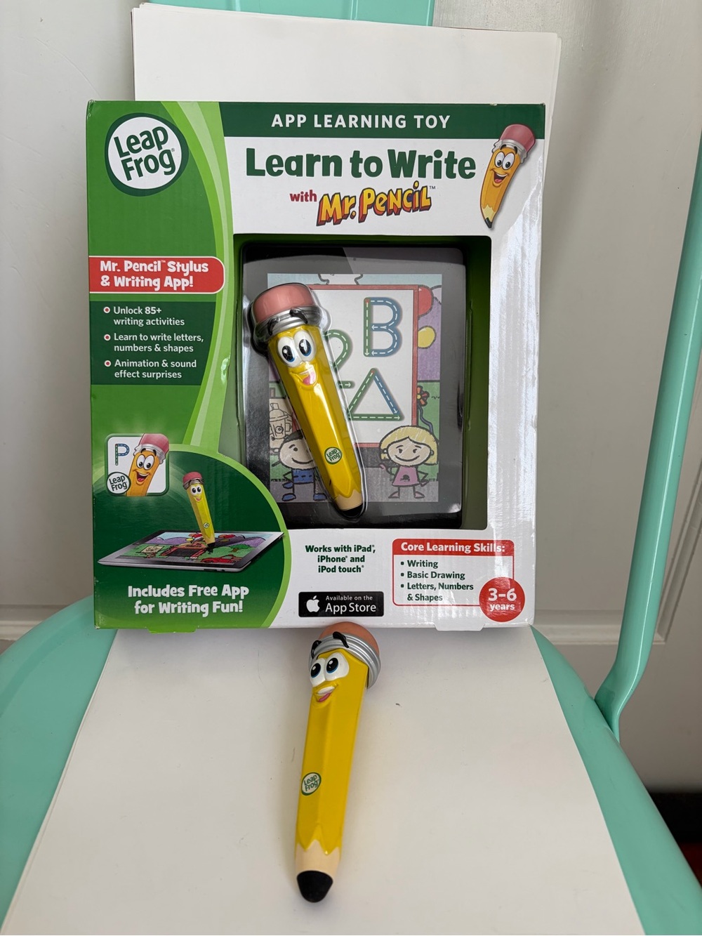 NIB Leapfrog Learn To Write with Mr. Pencil App & Stylus Plus Extra Stylus Apple